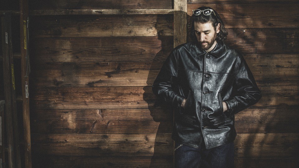 洗練と遊び心が交差する、エスシー サブカルチャー秋冬の新作LOOKが